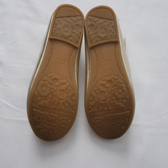 Jelly Beans Girls Gold Metallic Ankle T-Strap Bida Ballet Flat Shoes Size 2 - Picture 10 of 10